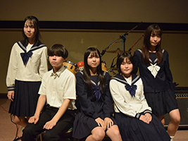 大阪府立富田林高等学校ぱぴるす。写真