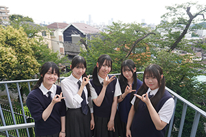 青山学院横浜英和高等学校finifugirls写真