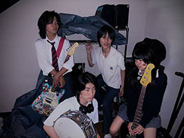 名古屋国際中学校・高等学校The Grenades for Peace写真